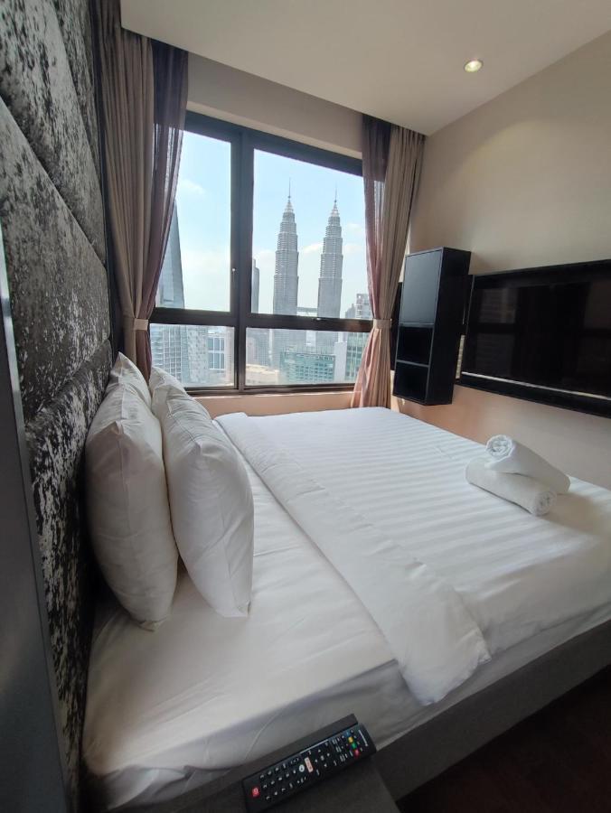 8 Kia Peng Suites Klcc By Luna Kuala Lumpur Extérieur photo