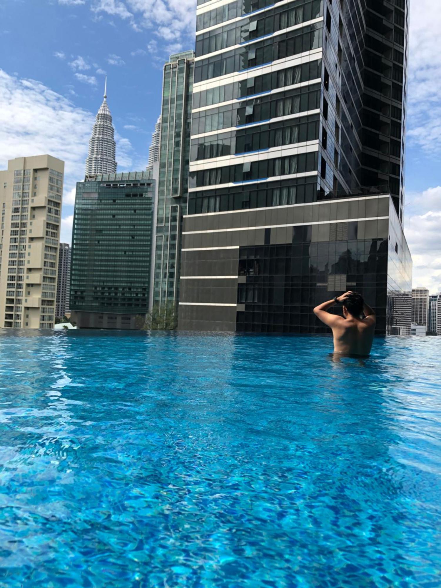 8 Kia Peng Suites Klcc By Luna Kuala Lumpur Extérieur photo