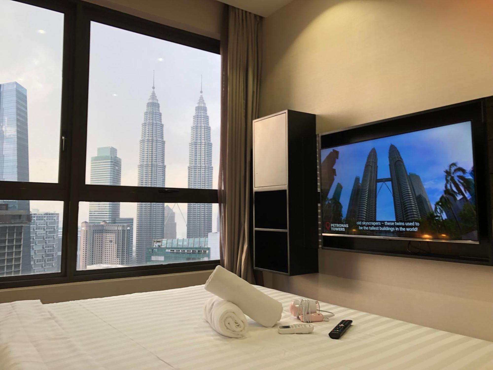 8 Kia Peng Suites Klcc By Luna Kuala Lumpur Extérieur photo