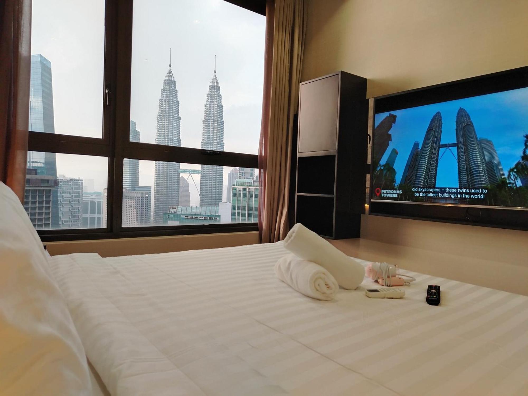 8 Kia Peng Suites Klcc By Luna Kuala Lumpur Extérieur photo