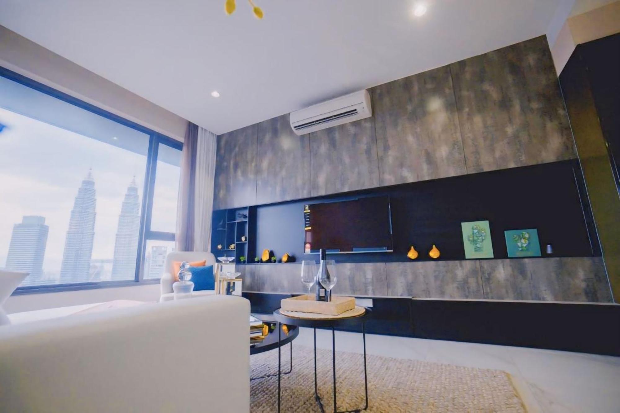 8 Kia Peng Suites Klcc By Luna Kuala Lumpur Extérieur photo