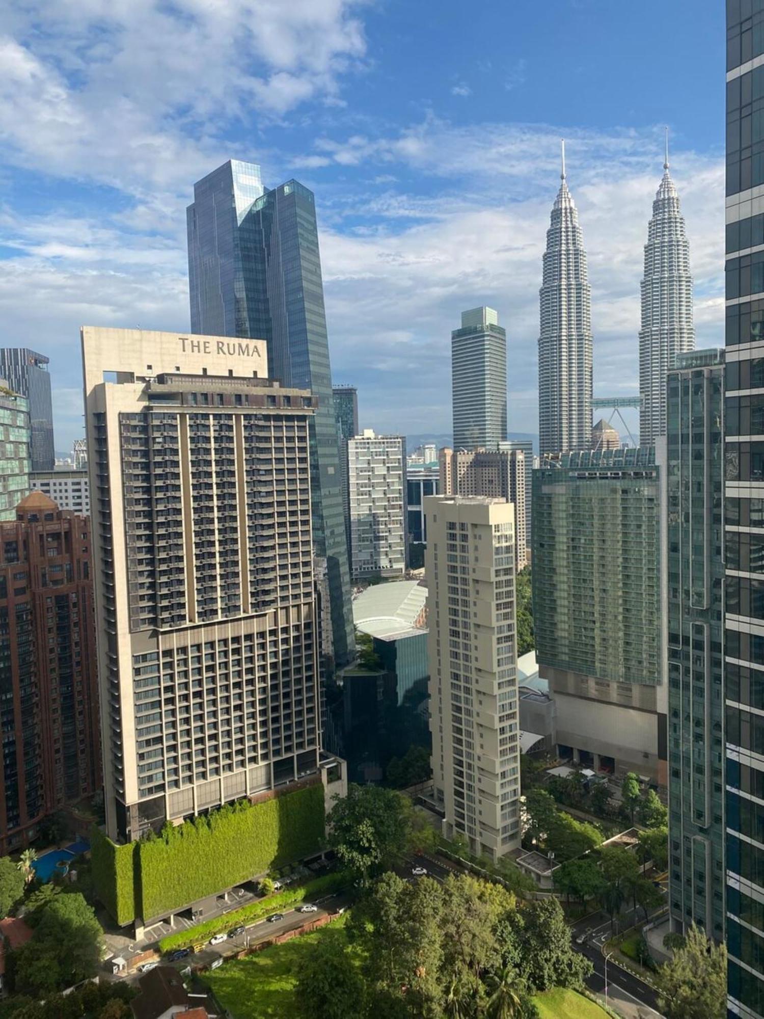 8 Kia Peng Suites Klcc By Luna Kuala Lumpur Extérieur photo