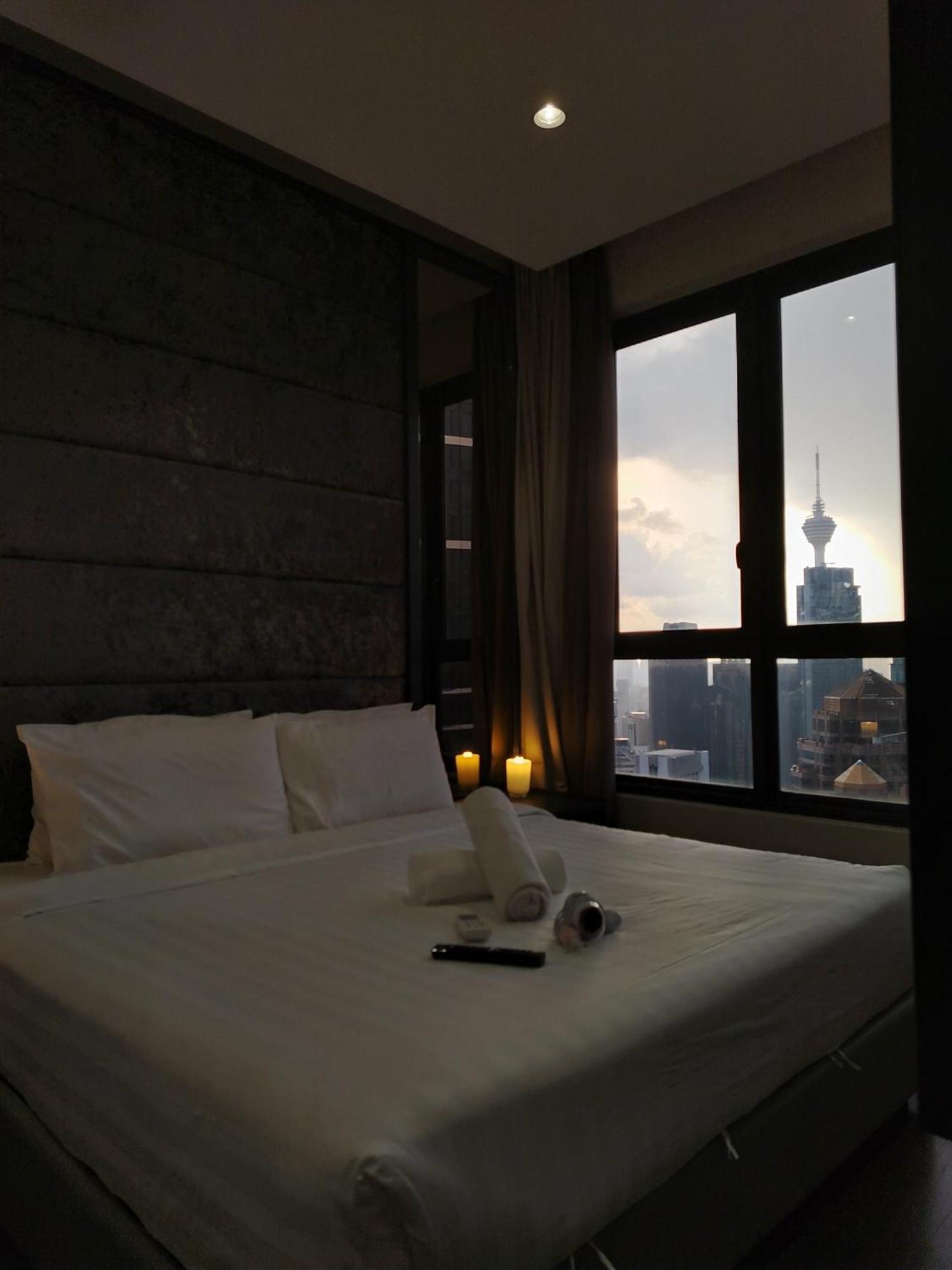 8 Kia Peng Suites Klcc By Luna Kuala Lumpur Extérieur photo